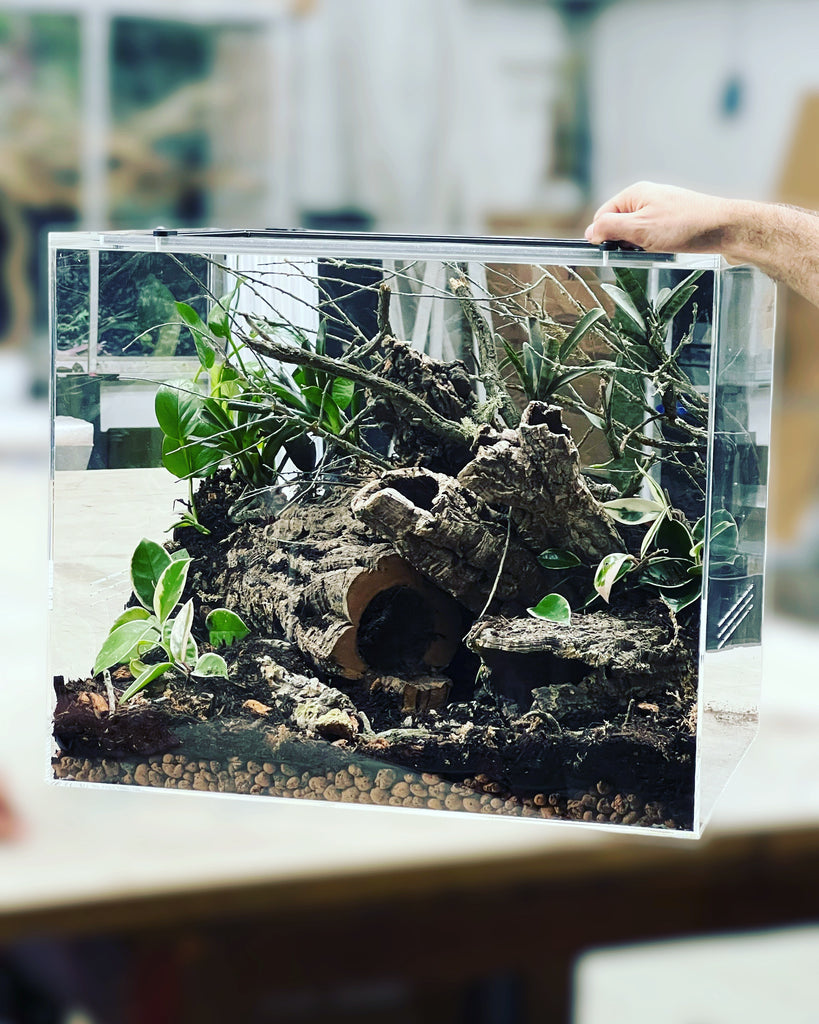 ACRYLIC SHOW TANK  22"WIDE X 18" TALL X 17" DEEP  PREORDER  4 week