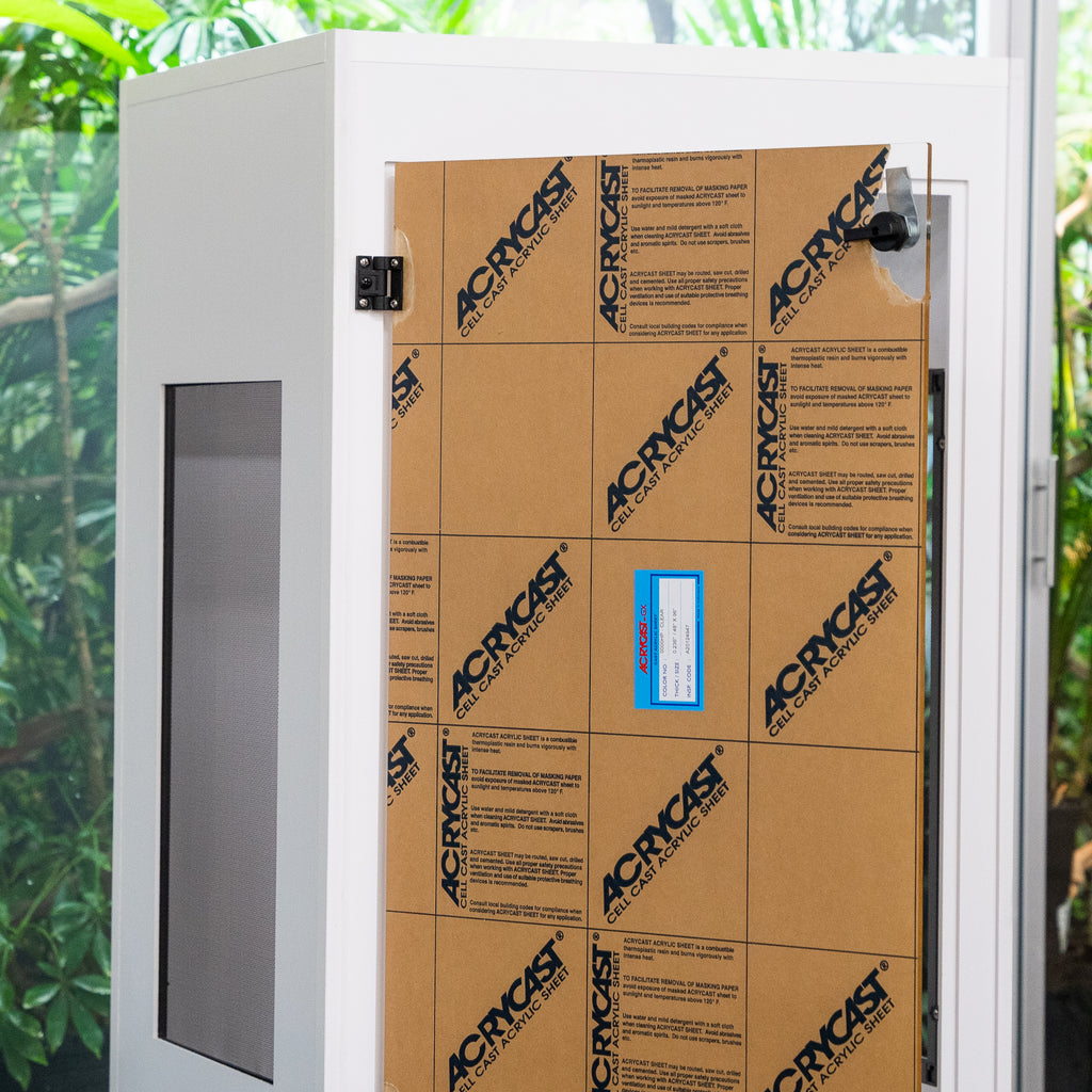 Acrylic Door 24''Wide_48''Tall_24''Deep
