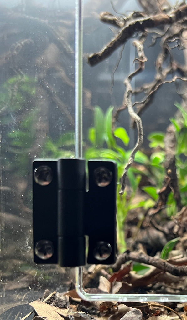 ACRYLIC SHOW TANK  22" W X 18"TALL X 17" DEEP  PRE ORDER  4 week