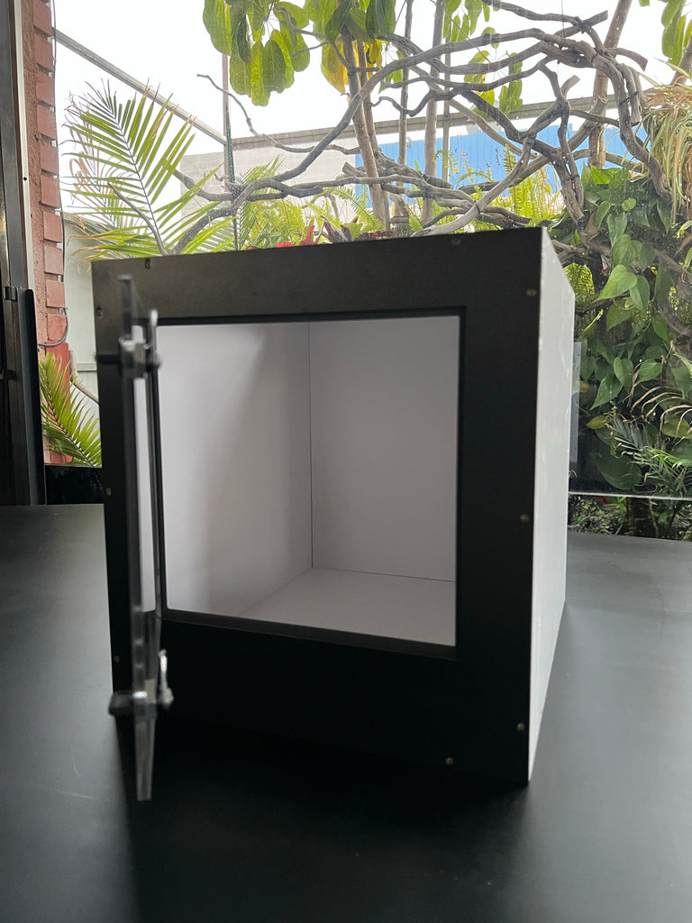 Acrylic Door 15''Wide_16''Tall_18''Deep