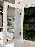 Humidity door