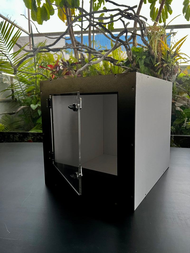 Acrylic Door 15''Wide_16''Tall_18''Deep